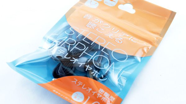 100yen-earphone01-01